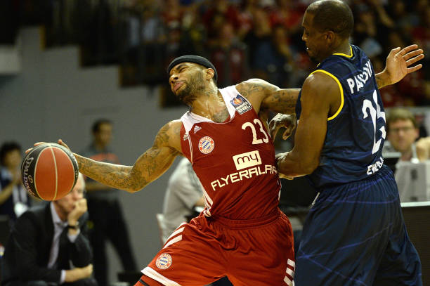 迫出售克瓦 迫出售克瓦