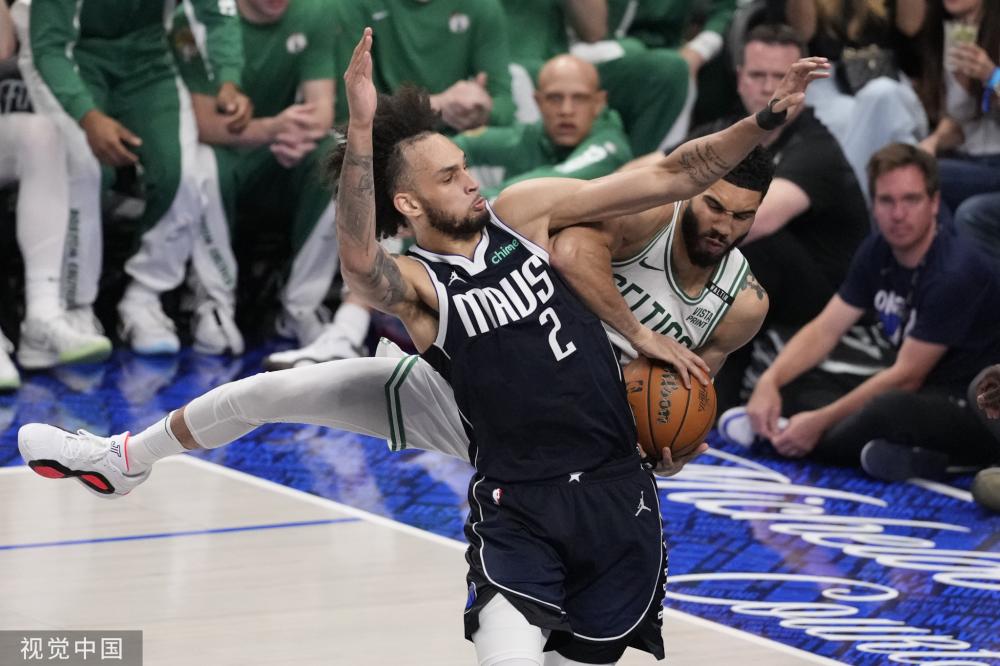 中国男篮正 中国男篮正