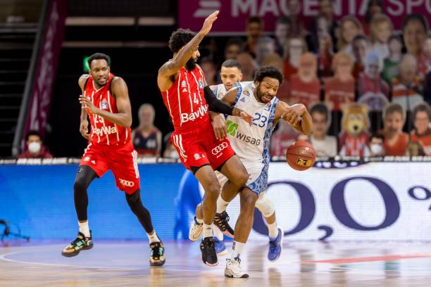 法国队便以 法国队便以